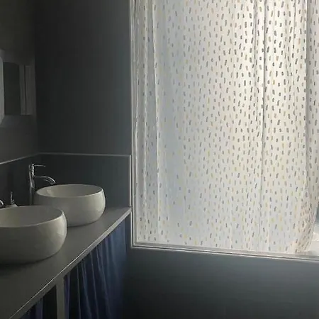 Maison Confort Centre - Tramway Direct Circuit 24h Du Mans A 200m - Parking Gratuit * Le Mans